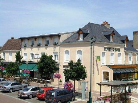 Hotel Logis Saint Louis La Suze-sur-Sarthe Exterior foto